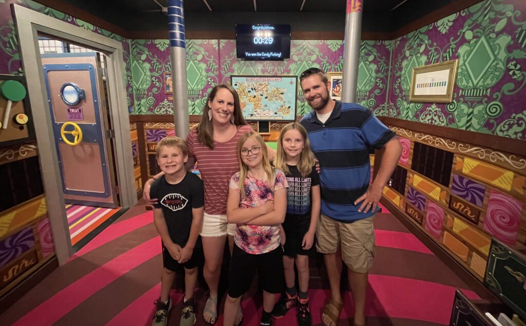 family escape room